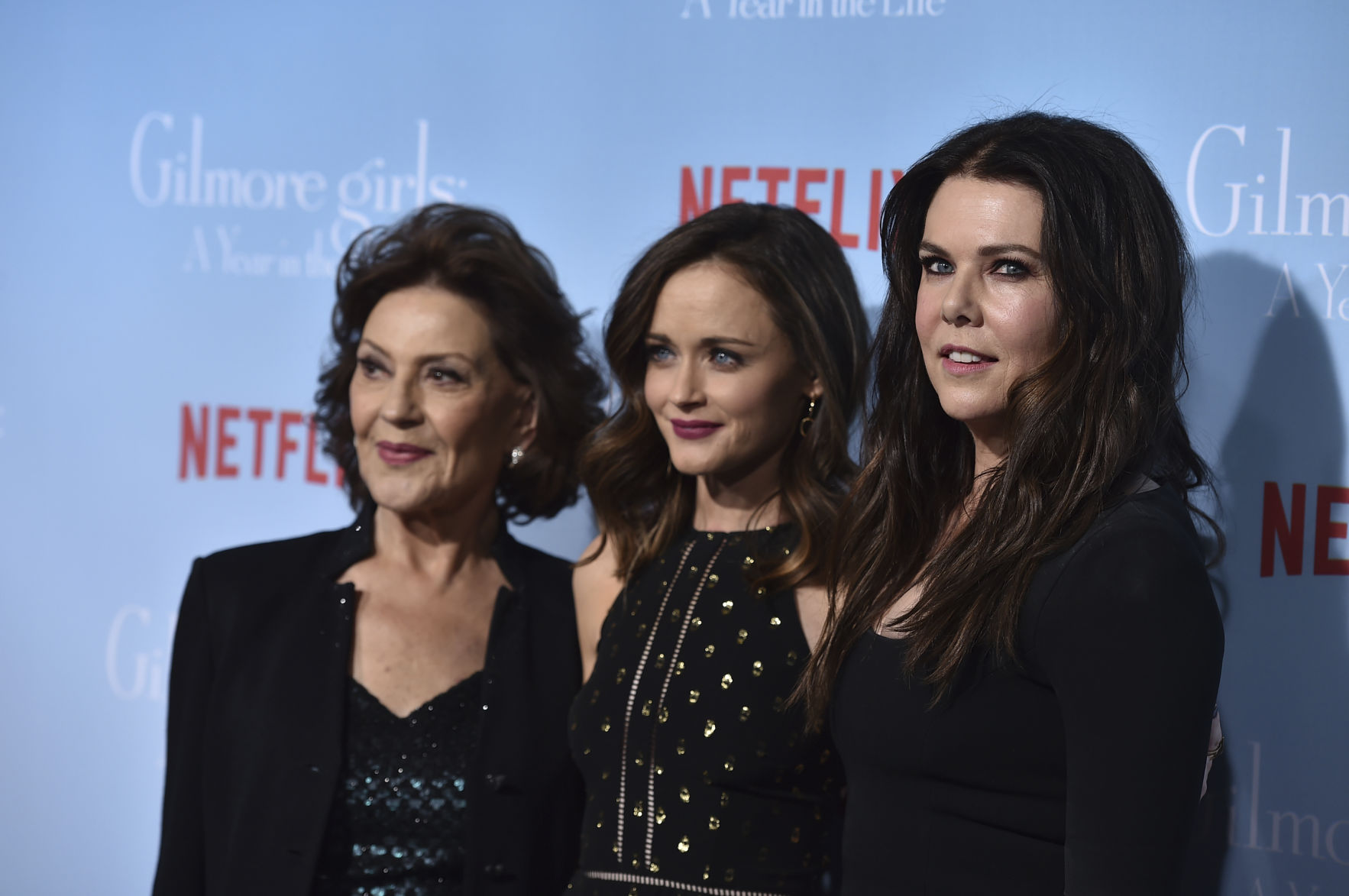 LA Premiere of "Gilmore Girls: A Year in the Life" - Arrivals